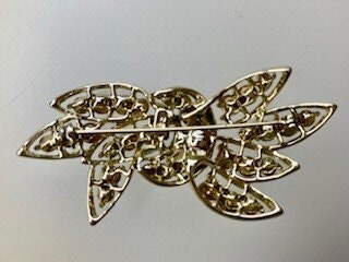 VINTAGE WEISS Designer Bow Brooch