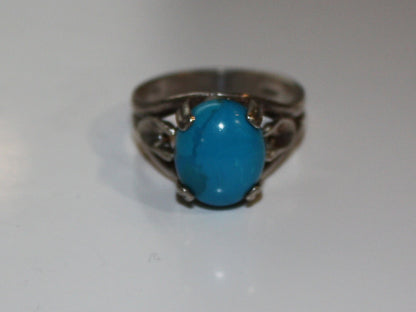 VINTAGE TURQUOISE Ring set in 925 Sterling Silver, South Western Ring,  Size 8