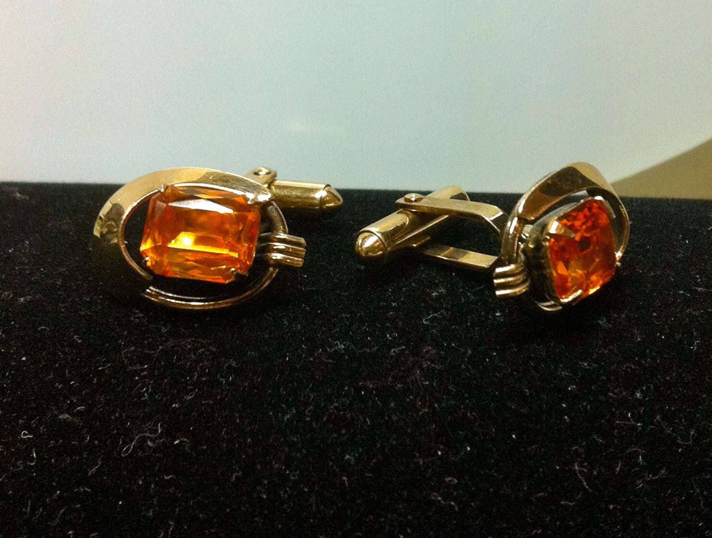 Vintage 14kgf CUFFLINKS with Orange Stones